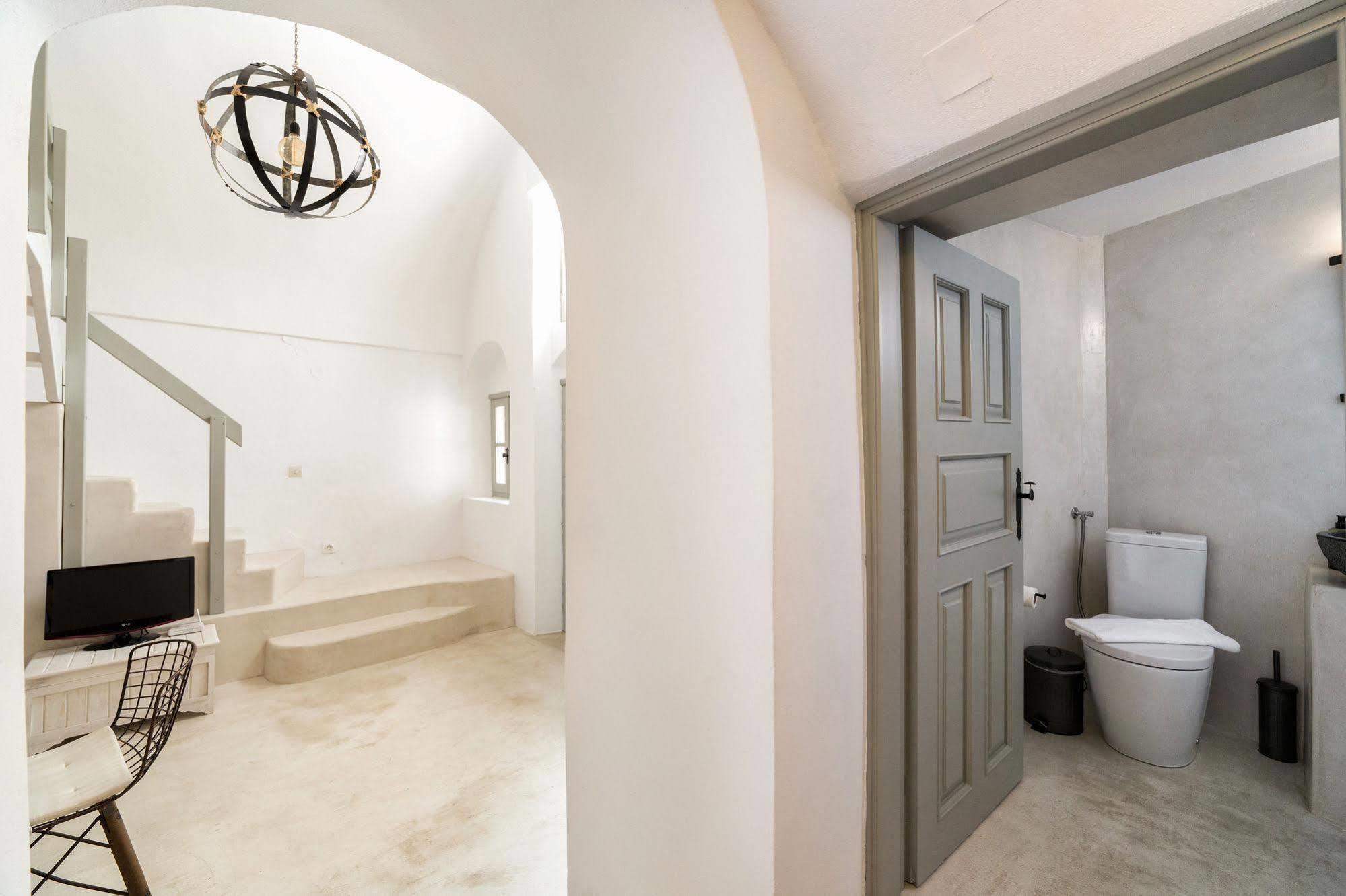 Kampanario Luxury Villa Megalochori  Exteriör bild